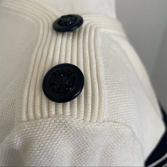 St. John sweater - Picture 3 of 7